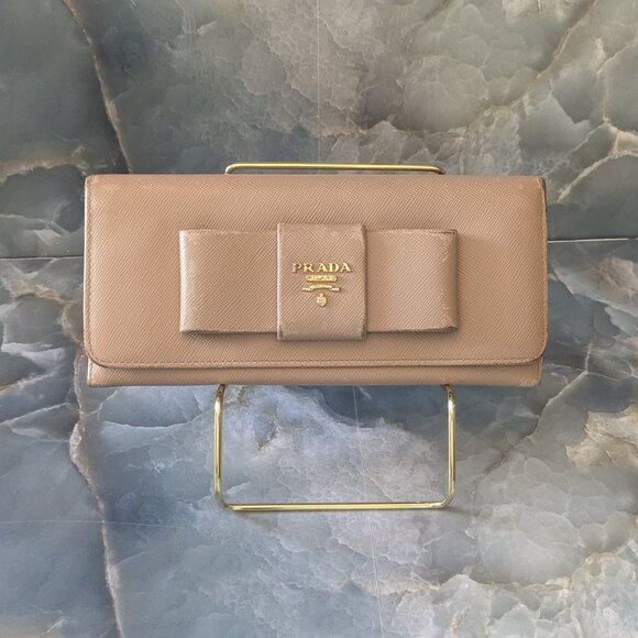 Prada  Saffiano Bow Continental Wallet Cammeo in Beige - Picture 1 of 10